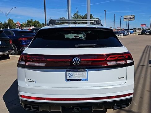 New 2026 Volkswagen Atlas Cross Sport SEL R-Line AWD/4WD image 6