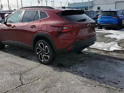 Certified 2025 Chevrolet Trax RS w/ Driver Confidence Package image 6