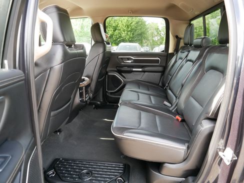 Used 2019 RAM 1500 Laramie AWD/4WD image 35