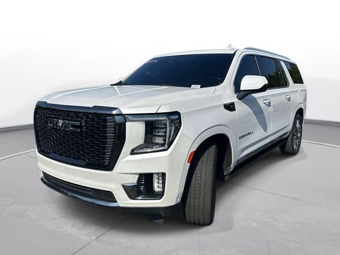 Used 2023 GMC Yukon XL Denali Ultimate w/ LPO, Floor Liner Package AWD/4WD image 2
