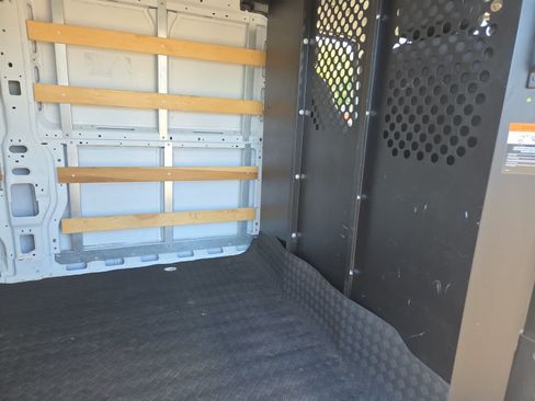 Used 2025 RAM ProMaster 2500 w/ U-Haul Equipment Group FWD image 20