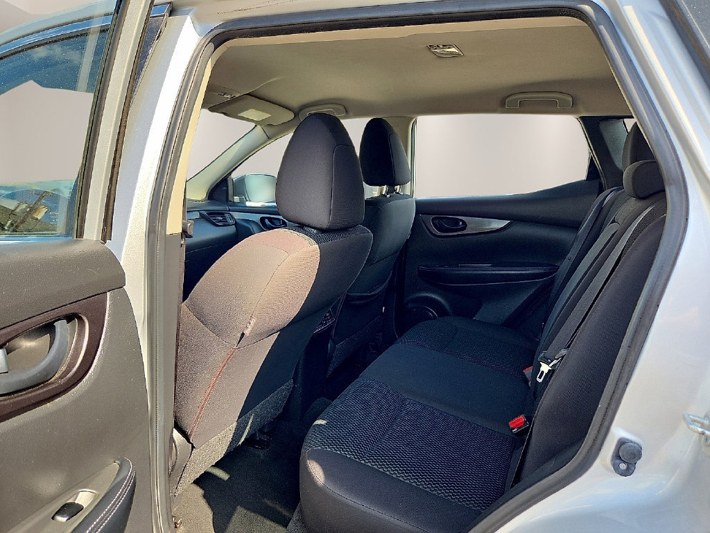 Used 2019 Nissan Rogue Sport S FWD image 11