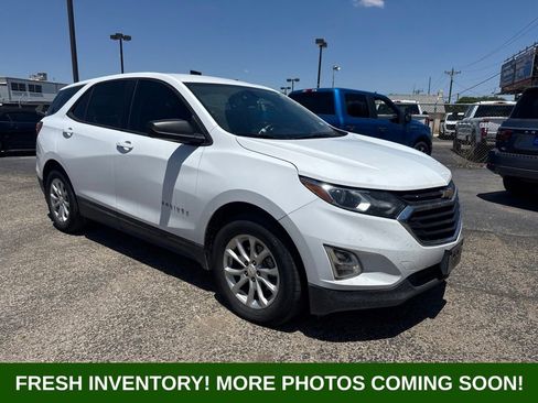 Used 2018 Chevrolet Equinox LS FWD image 1