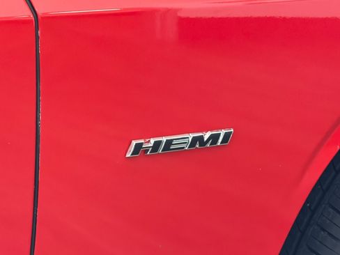 Used 2016 Dodge Challenger R/T RWD image 27