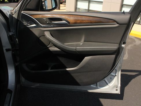 Used 2018 BMW X3 xDrive30i AWD/4WD image 22