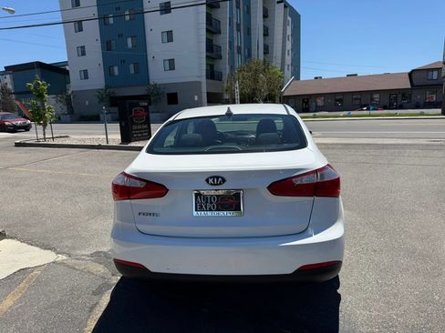 Used 2016 Kia Forte LX w/ LX Popular Plus Package FWD image 6