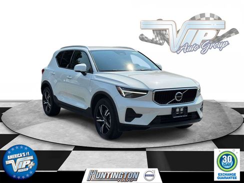Certified 2023 Volvo XC40 B5 Core w/ Convenience Package AWD/4WD image 1