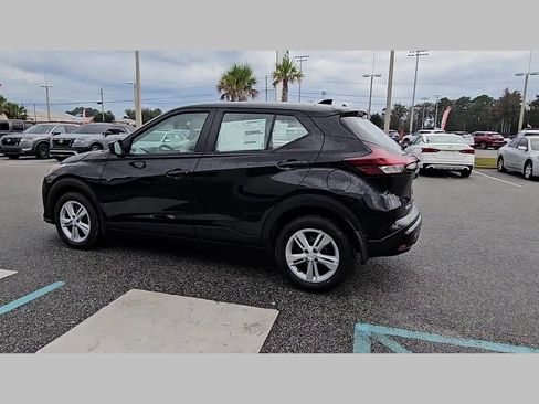 New 2025 Nissan Kicks Play S image 27