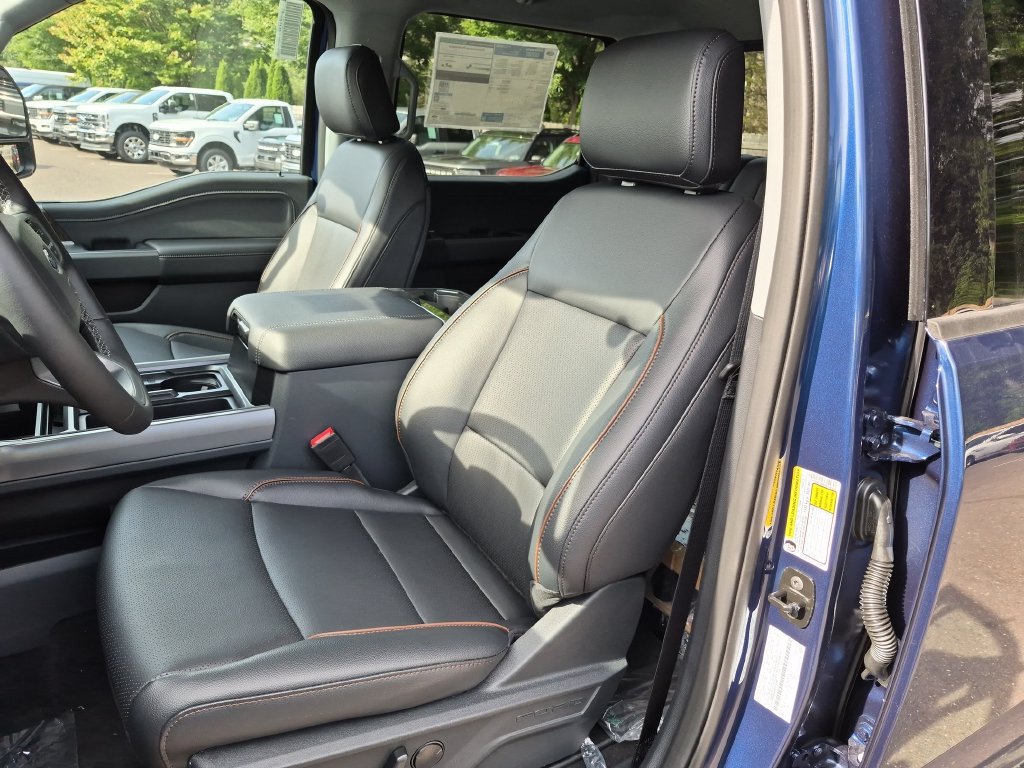 New 2027 Ford F250 Lariat w/ Black Appearance Package AWD/4WD image 13