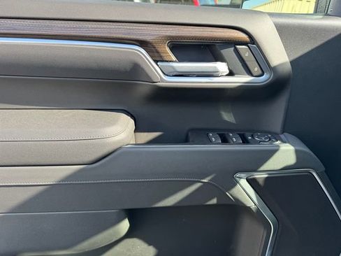 New 2026 Chevrolet Silverado 1500 LT w/ LPO, Dark Essentials Package image 15