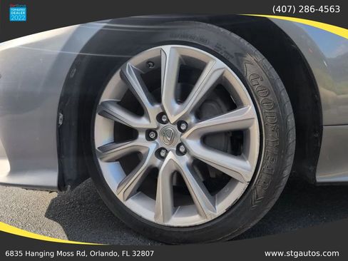 Used 2015 Lexus RC 350 w/ Luxury Package RWD image 25