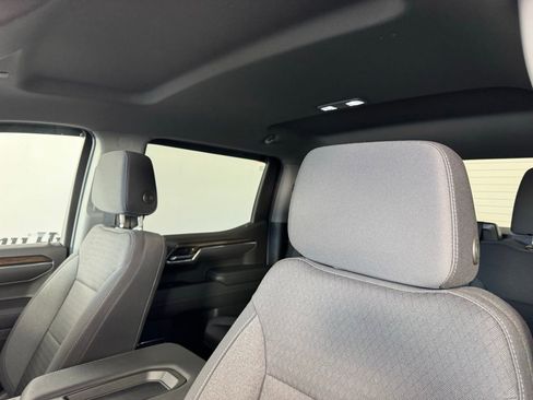 Used 2023 Chevrolet Silverado 1500 RST image 3