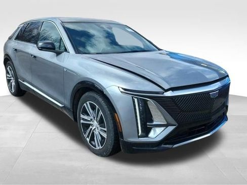 Used 2024 Cadillac Lyriq Luxury image 4