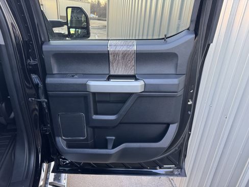 Used 2017 Ford F350 Lariat w/ Lariat Ultimate Package image 41