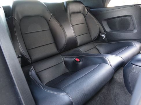 Used 2017 Ford Mustang Premium image 10