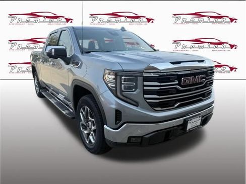 Used 2024 GMC Sierra 1500 SLT w/ SLT Premium Plus Package AWD/4WD image 9