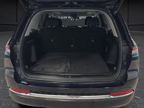 Used 2023 Jeep Grand Cherokee 4WD 4xe image 26