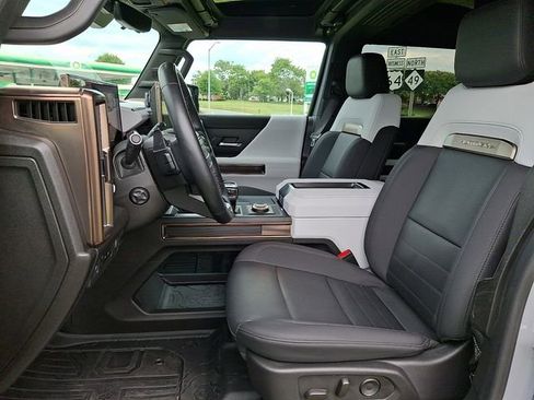 Used 2024 GMC Hummer EV 2X w/ Extreme Off-Road Package AWD/4WD image 13