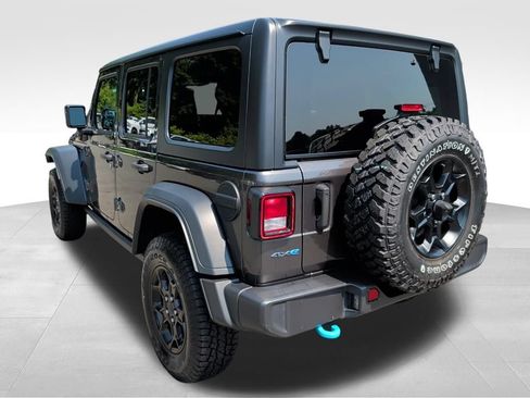 Used 2023 Jeep Wrangler Unlimited w/ Cold Weather Group AWD/4WD image 3
