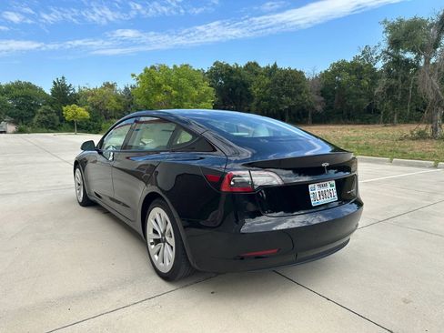 Used 2022 Tesla Model 3 Long Range AWD/4WD image 4