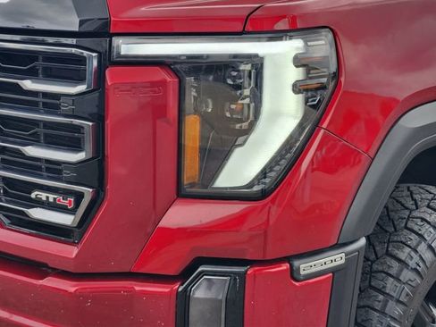 Used 2024 GMC Sierra 2500 AT4 w/ AT4 Premium Plus Package AWD/4WD image 7