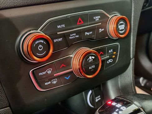 Used 2019 Dodge Charger GT RWD image 15