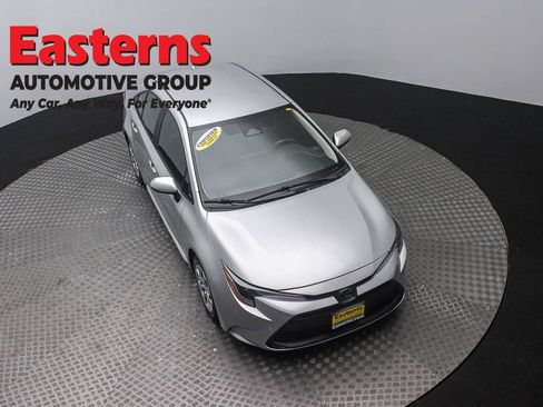Used 2024 Toyota Corolla LE FWD image 3