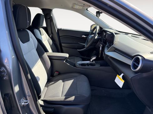 New 2026 Chevrolet Trax LS w/ LS Convenience Package image 19