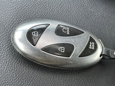 Certified 2024 Hyundai Elantra Limited image 14