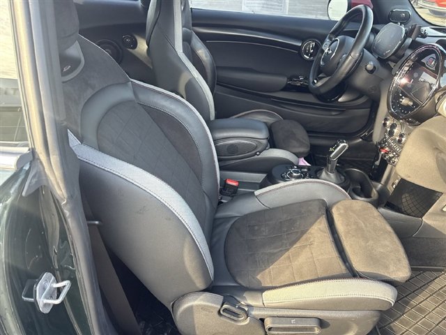 Used 2023 MINI Cooper John Cooper Works FWD image 28