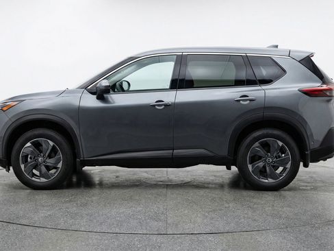 Used 2025 Nissan Rogue SV FWD image 5