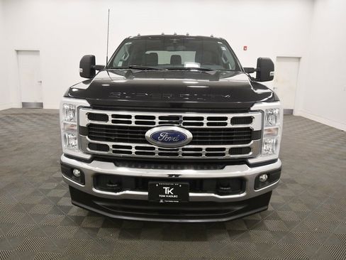 Used 2023 Ford F250 XLT image 11