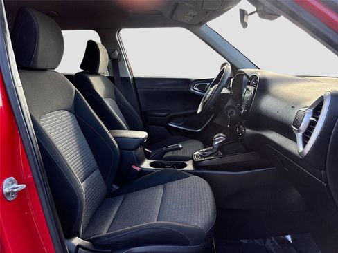 Used 2021 Kia Soul S image 27
