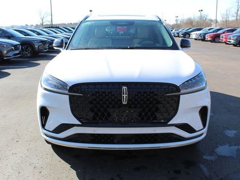 New 2026 Lincoln Aviator Reserve w/ Jet Appearance Package AWD/4WD image 8
