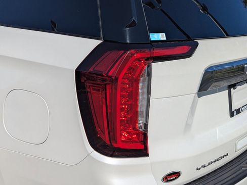 Used 2021 GMC Yukon Denali w/ Denali Ultimate Package image 11