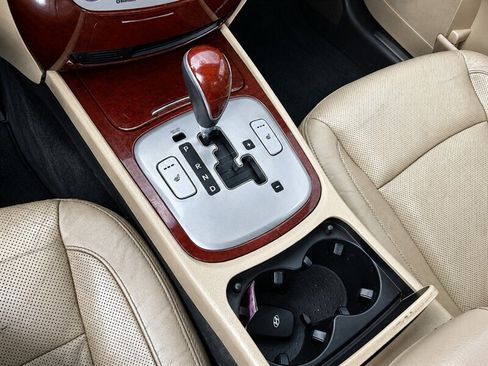 Used 2013 Hyundai Genesis 3.8 RWD image 15