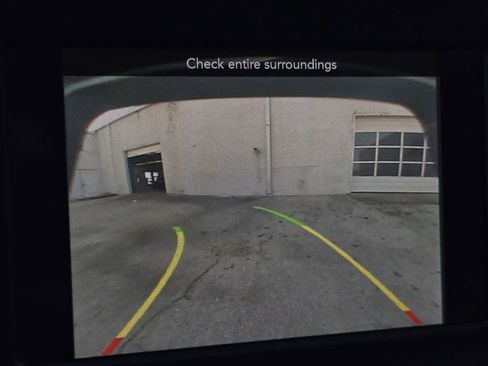 Used 2018 Dodge Challenger R/T image 17