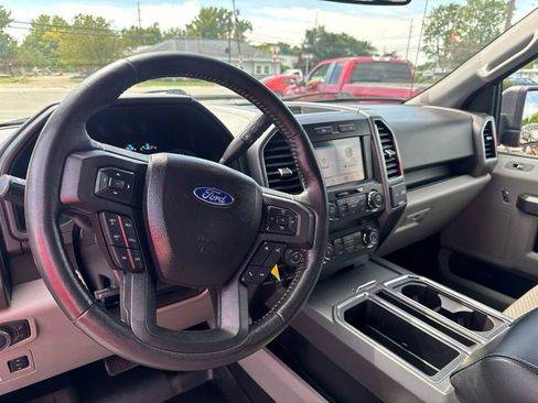 Used 2019 Ford F150 XLT w/ Equipment Group 302A Luxury AWD/4WD image 11