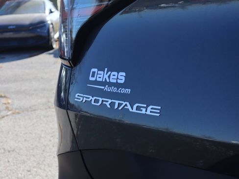 New 2026 Kia Sportage LX image 9