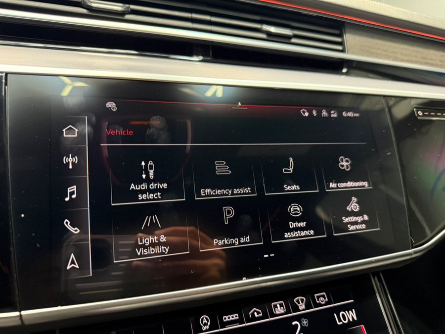 Used 2022 Audi A8 L 3.0T AWD/4WD image 40