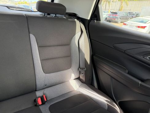 Used 2025 Chevrolet TrailBlazer LT image 35