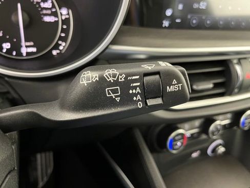 Used 2023 Alfa Romeo Stelvio Ti image 24