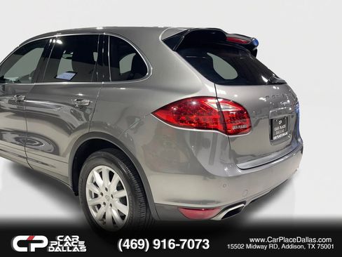 Used 2014 Porsche Cayenne AWD/4WD image 10