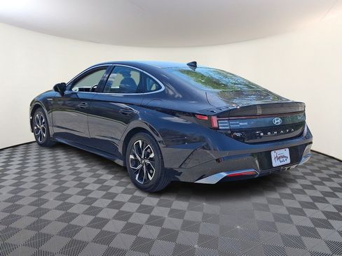 Used 2024 Hyundai Sonata SEL FWD image 4