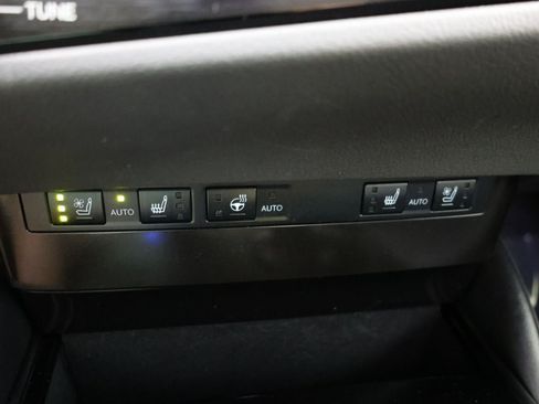 Used 2023 Lexus ES 350 F Sport w/ Accessory Package (Z2) FWD image 8
