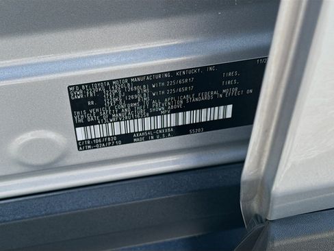 Used 2024 Toyota RAV4 LE AWD/4WD image 37