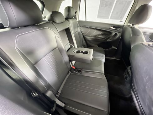 Used 2023 Volkswagen Tiguan SE image 26