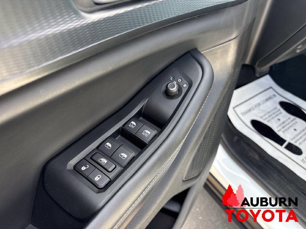 Used 2023 Jeep Grand Cherokee L Laredo AWD/4WD image 10