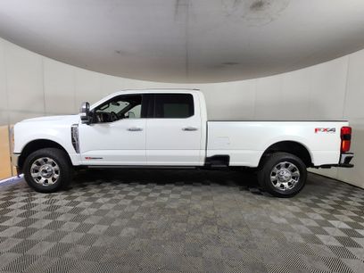 New 2025 Ford F350 King Ranch w/ Chrome Package