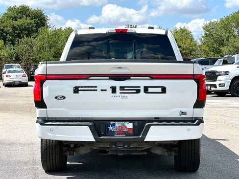 Used 2025 Ford F150 Lightning Lariat AWD/4WD image 14